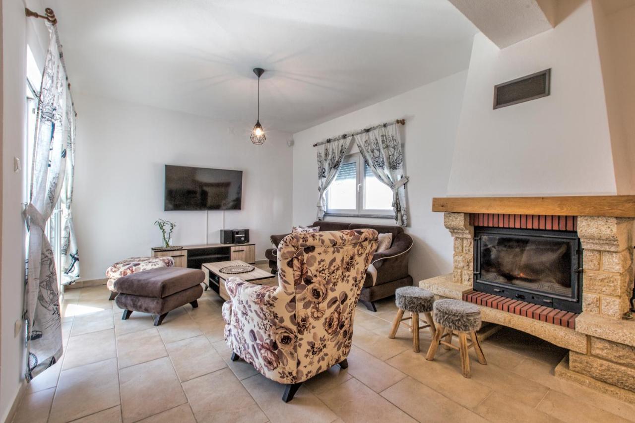 Luxury House Cesarica Villa Ngoại thất bức ảnh